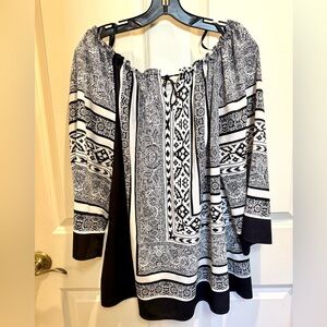 Beautiful and stylish Chico’s Black and White Women's Top, women’s Large (12)